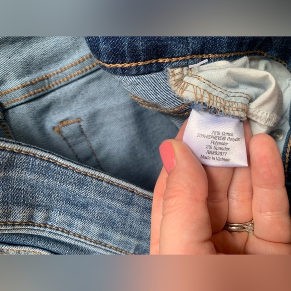 EUC ST JOHNS BAY STRAIGH LEG JEANS - Picture 4 of 5